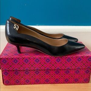 Tory Burch Elizabeth 40 mm Black Leather Women's Pumps, sz 7